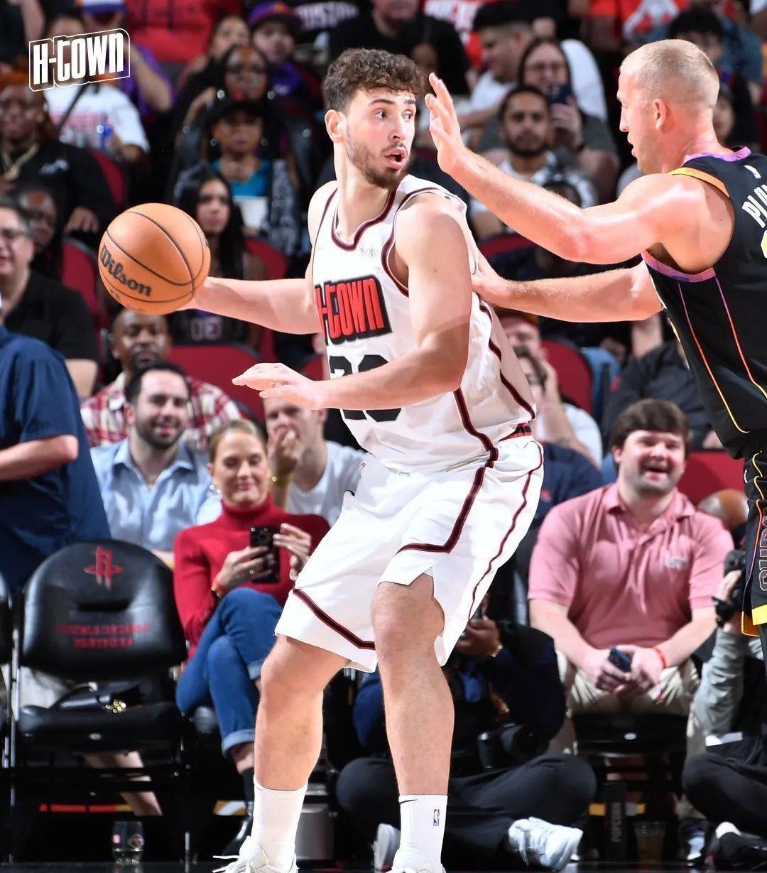 真实玩家评分游戏关于太阳队惨败后更衣室爆发冲突，主帅回应，发生问题.的信息